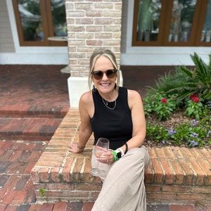 Meet your Posher, Meloni